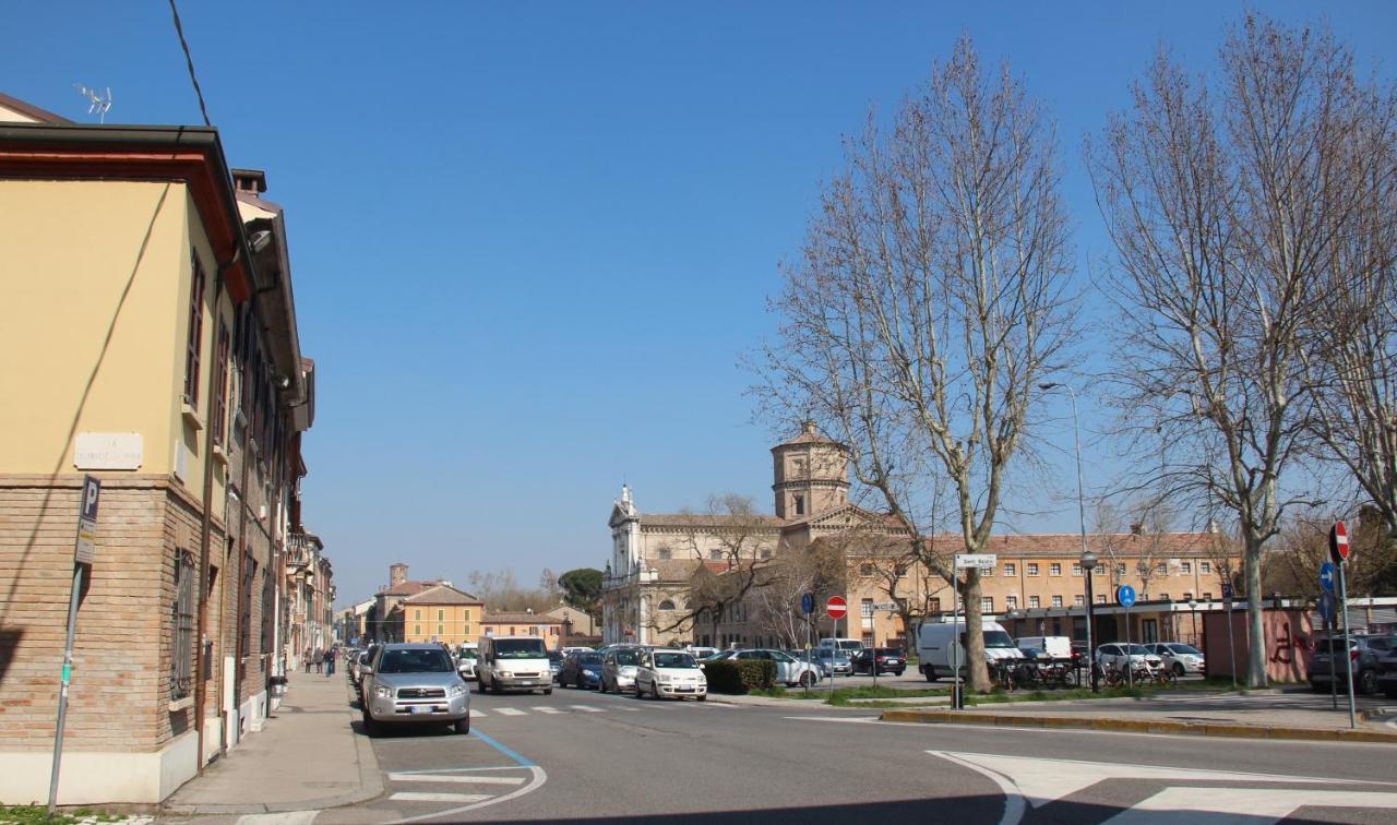Via Zagarelli Alle Mura 80 Ravenna Eksteriør billede
